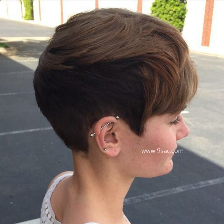 Two Tone Color Short Hair Model for Thick Stranded Hair
