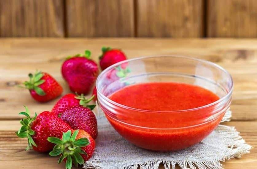 Strawberry hair care mask