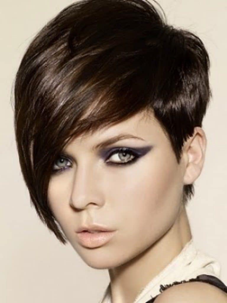 Kısa Saç Modelleri Bayan 2022-2023