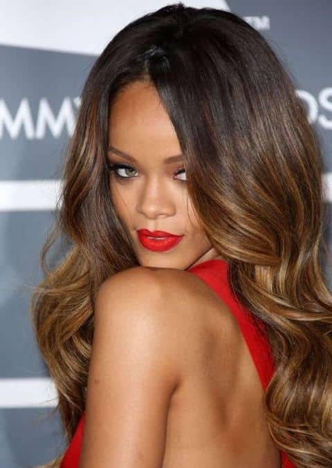 Rihanna Kahve Üstüne Altın Kahve Ombre Saç Rengi