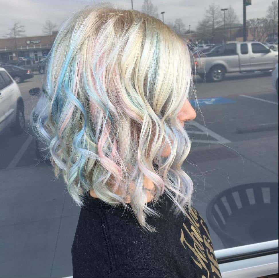 Holographic Hairstyle, The Latest Fashionable Hair Colors that May Be Trend 2023