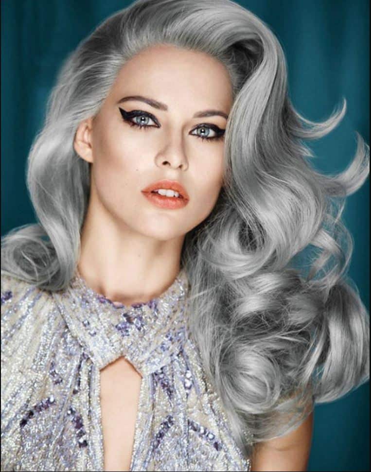 Color de Cabello Blanco Brillante, Los Últimos Colores de Cabello de Moda Que Pueden Ser Tendencia 2023