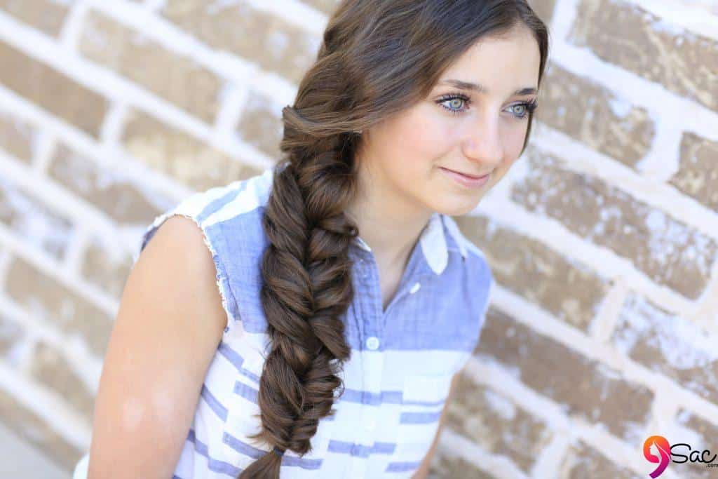 French Braided Scarf Model